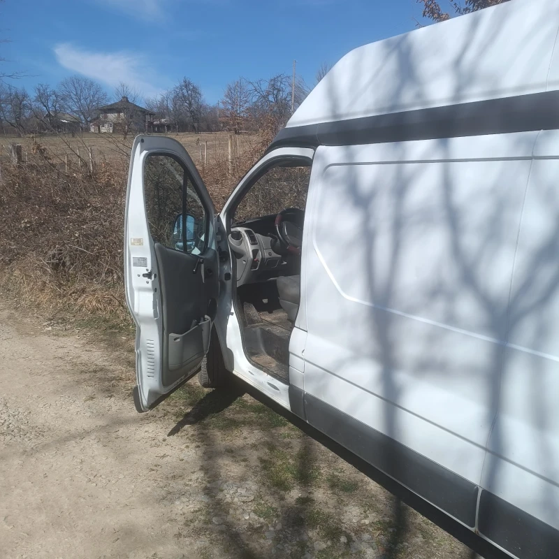 Renault Trafic, снимка 3 - Бусове и автобуси - 49425114