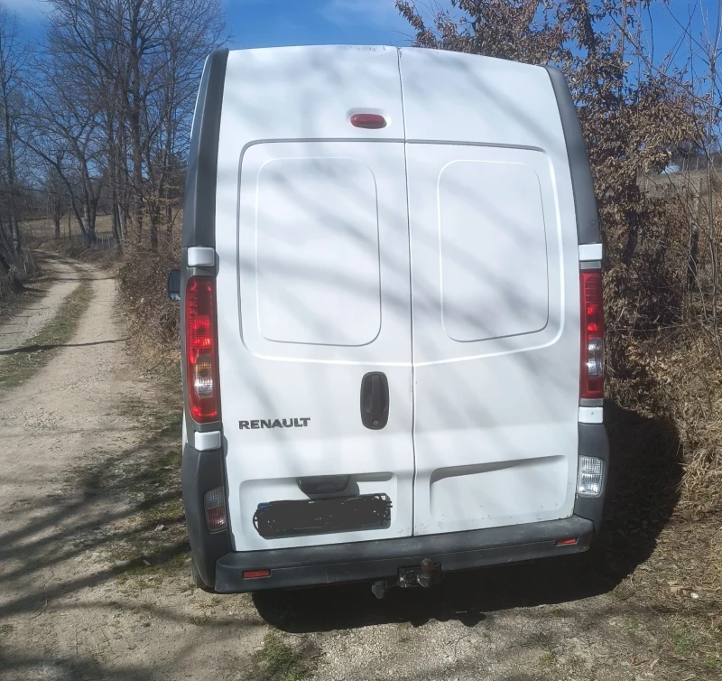 Renault Trafic, снимка 4 - Бусове и автобуси - 49425114