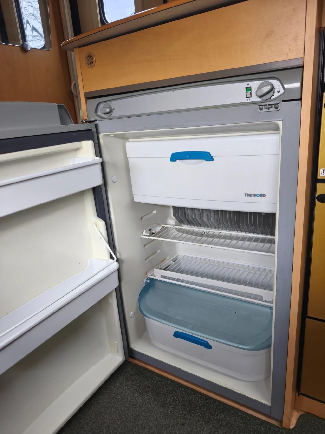  Bailey | Mobile.bg   13