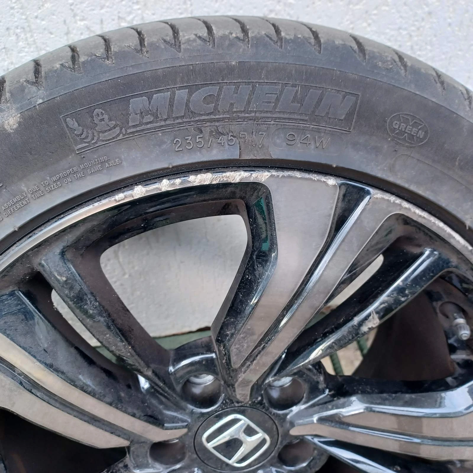    235/45R17  Honda Civic | Mobile.bg   4