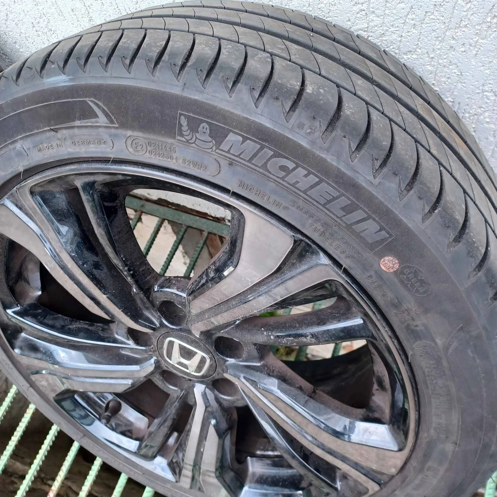    235/45R17  Honda Civic | Mobile.bg   12