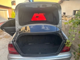 Mercedes-Benz 320, снимка 10