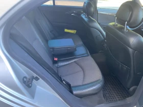 Mercedes-Benz E 220, снимка 13
