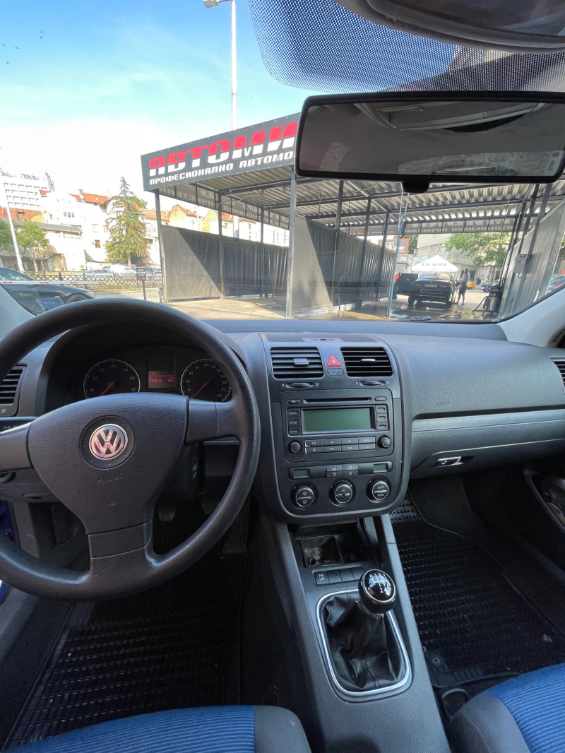 VW Golf, снимка 7 - Автомобили и джипове - 46072278