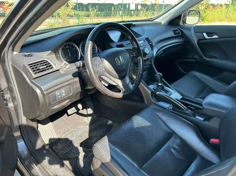 Honda Accord 2.2 EXECUTIVE + , снимка 6 - Автомобили и джипове - 47243234