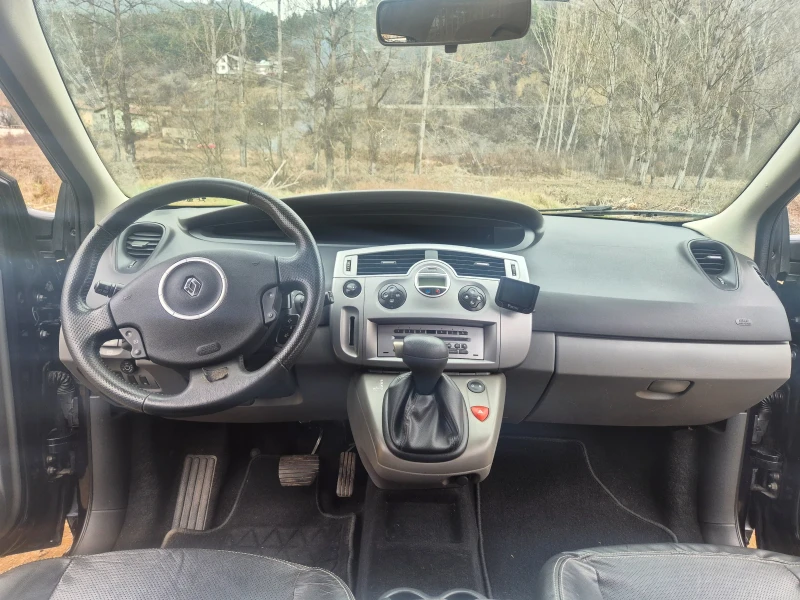 Renault Grand scenic, снимка 12 - Автомобили и джипове - 48933101