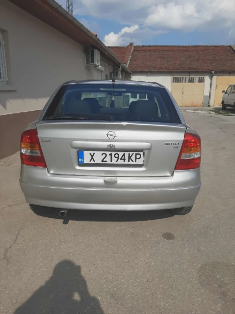 Opel Astra, снимка 2 - Автомобили и джипове - 52482288
