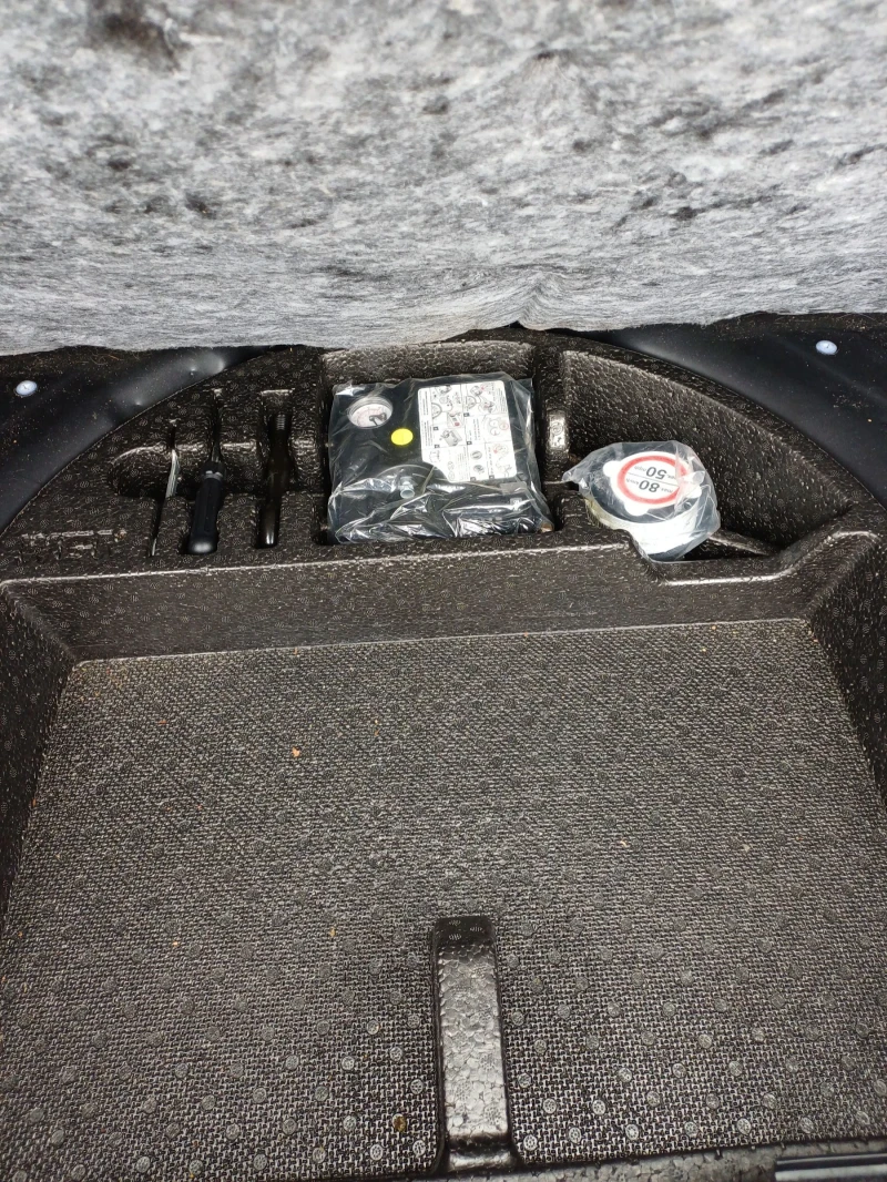 Hyundai I30 1.6 blue crdi 110кс. Евро 5, снимка 13 - Автомобили и джипове - 53197932