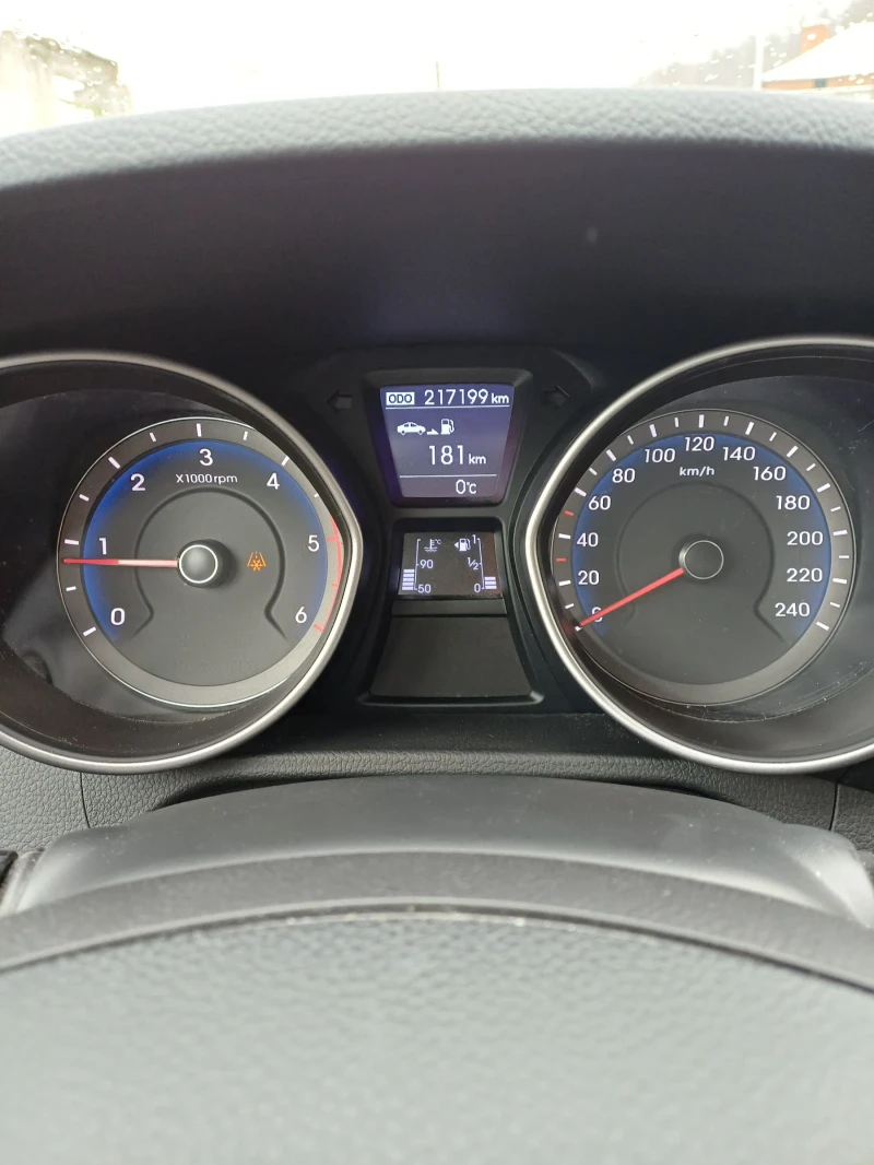 Hyundai I30 1.6 blue crdi 110кс. Евро 5, снимка 8 - Автомобили и джипове - 53197932