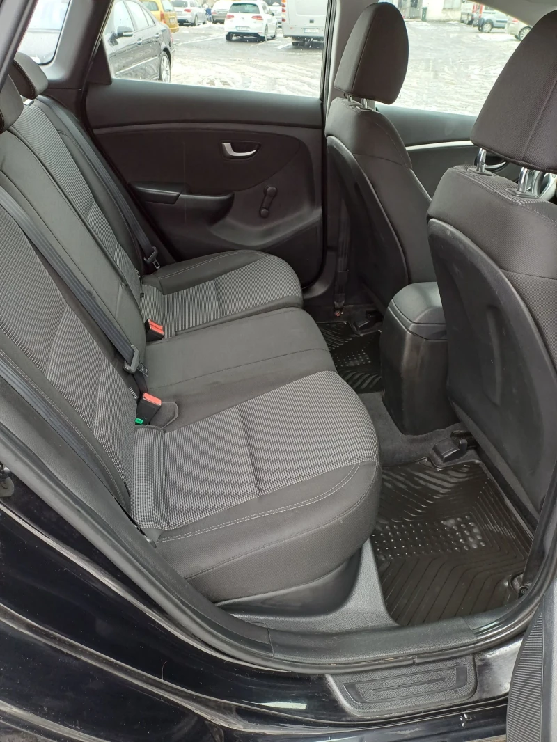 Hyundai I30 1.6 blue crdi 110кс. Евро 5, снимка 7 - Автомобили и джипове - 53197932