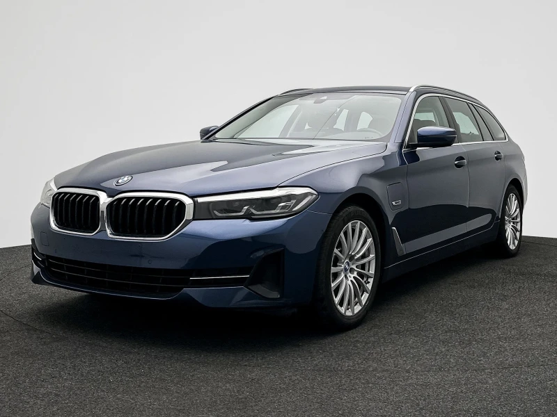 BMW 530E Touring  - xDrive Лизинг, снимка 2 - Автомобили и джипове - 53558245