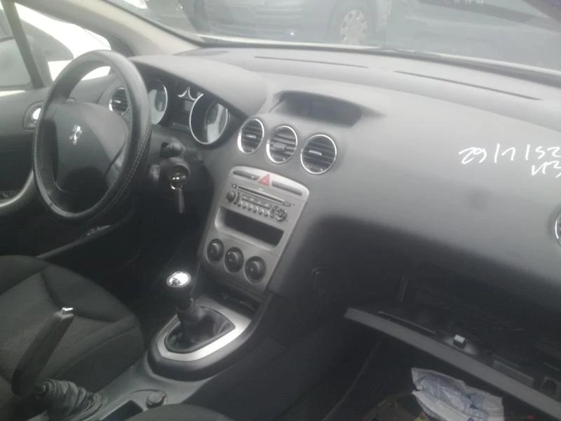 Peugeot 308 1.4i/1.6i/HDi/2.0HDi, снимка 9 - Автомобили и джипове - 26142400