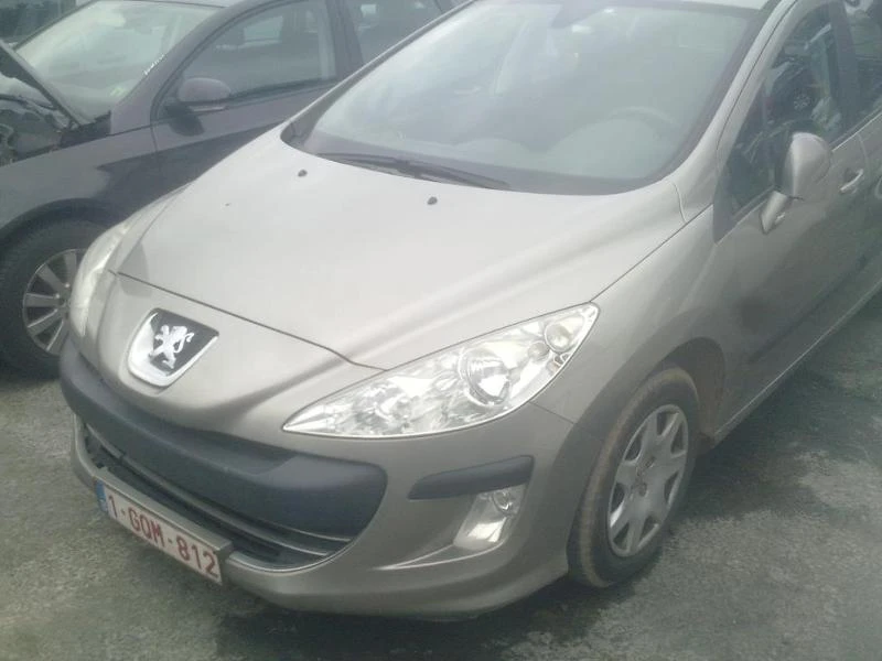 Peugeot 308 1.4i/1.6i/HDi/2.0HDi, снимка 7 - Автомобили и джипове - 26142400