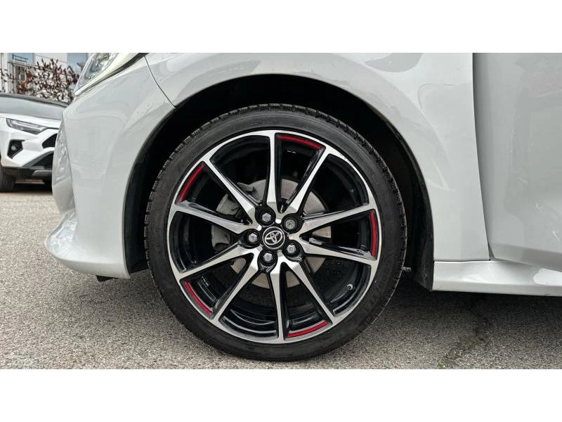 Toyota Yaris YARIS 1.5 HSD GR SPORT | Mobile.bg   16