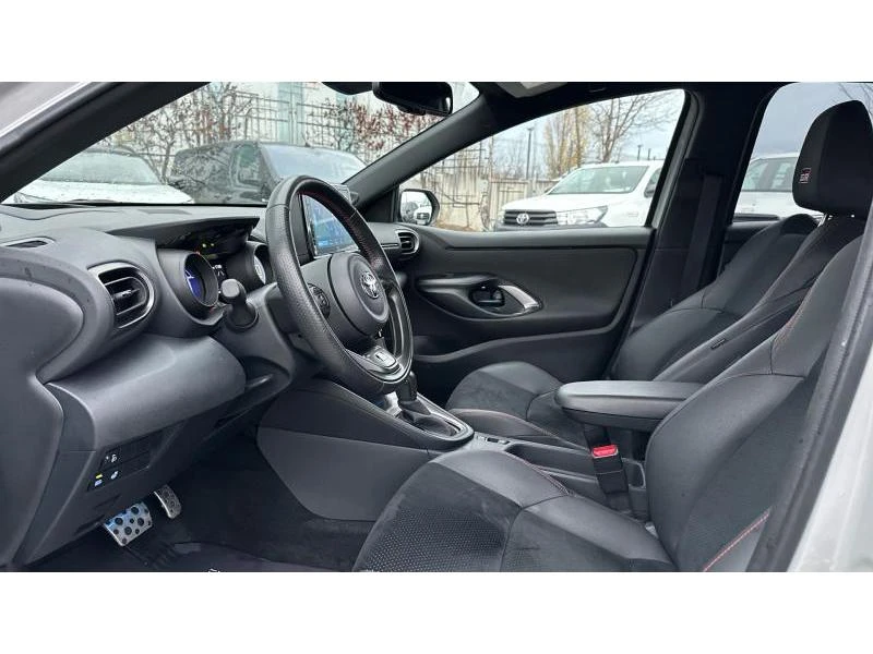 Toyota Yaris YARIS 1.5 HSD GR SPORT | Mobile.bg   12