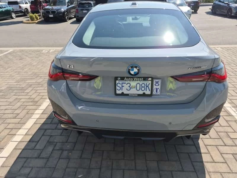 BMW i4 * eDrive40 * АВТОКРЕДИТ БЕЗ ПЪРВОНАЧАЛНА ВНОСКА* , снимка 4 - Автомобили и джипове - 55698503