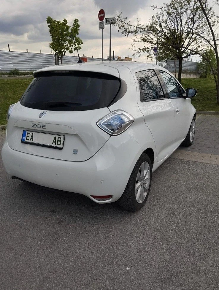 Renault Zoe, снимка 3 - Автомобили и джипове - 55836420