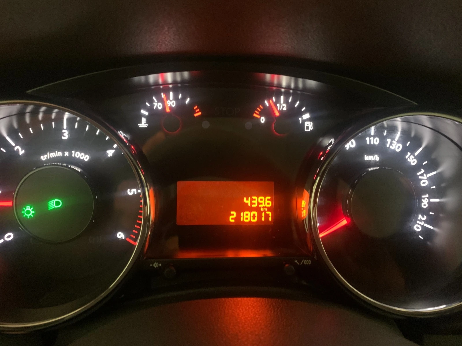 Peugeot 3008 1, 6 HDI | Mobile.bg   12