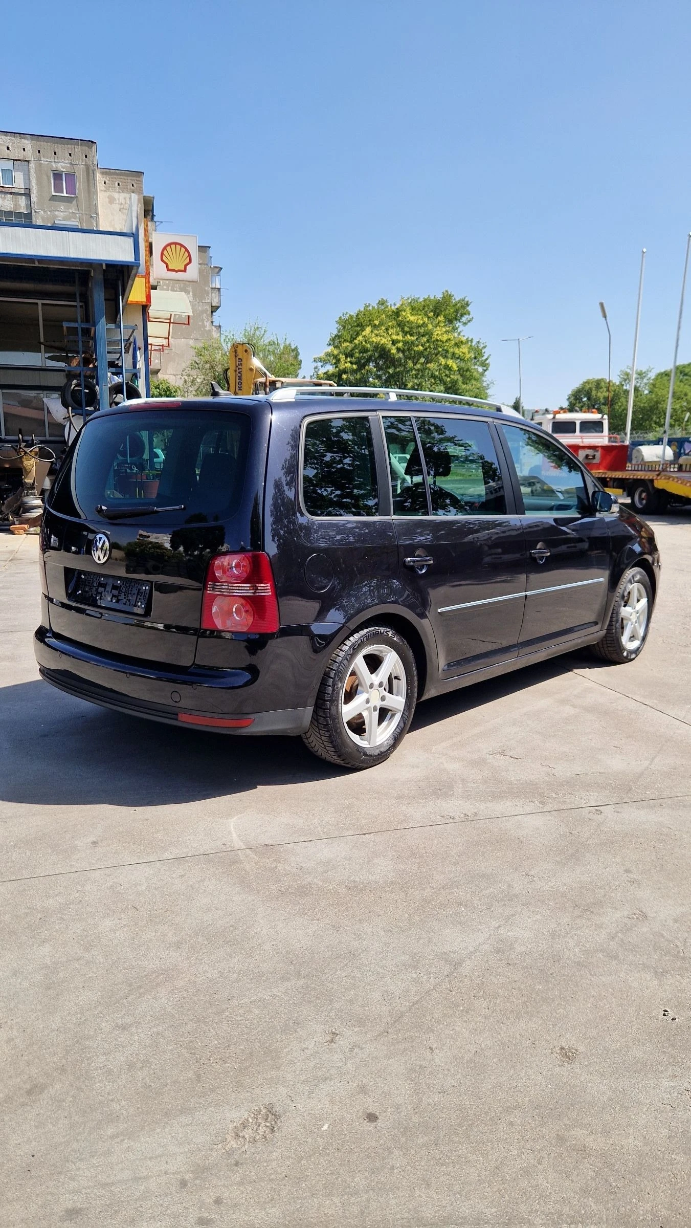 VW Touran 2.0 TDI 170к.с - изображение 7