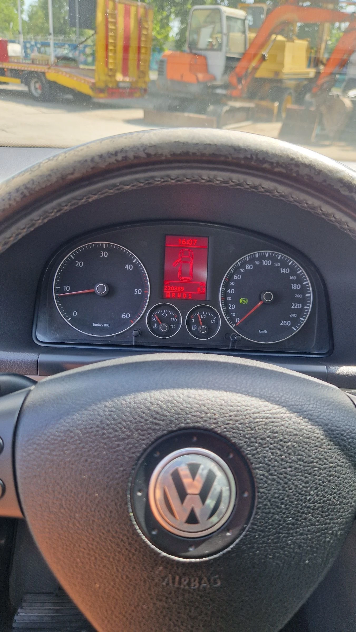 VW Touran 2.0 TDI 170к.с | Mobile.bg — изображение 13
