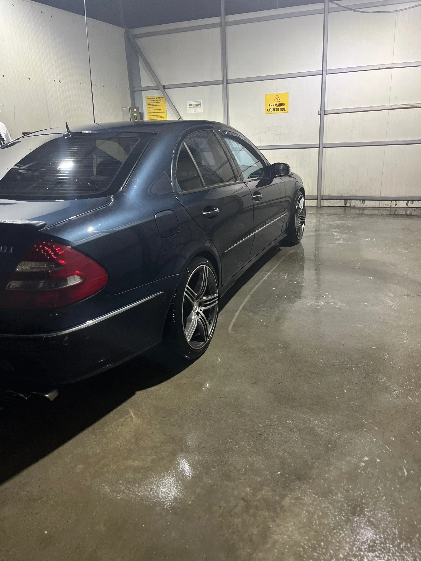 Mercedes-Benz E 320  - изображение 3