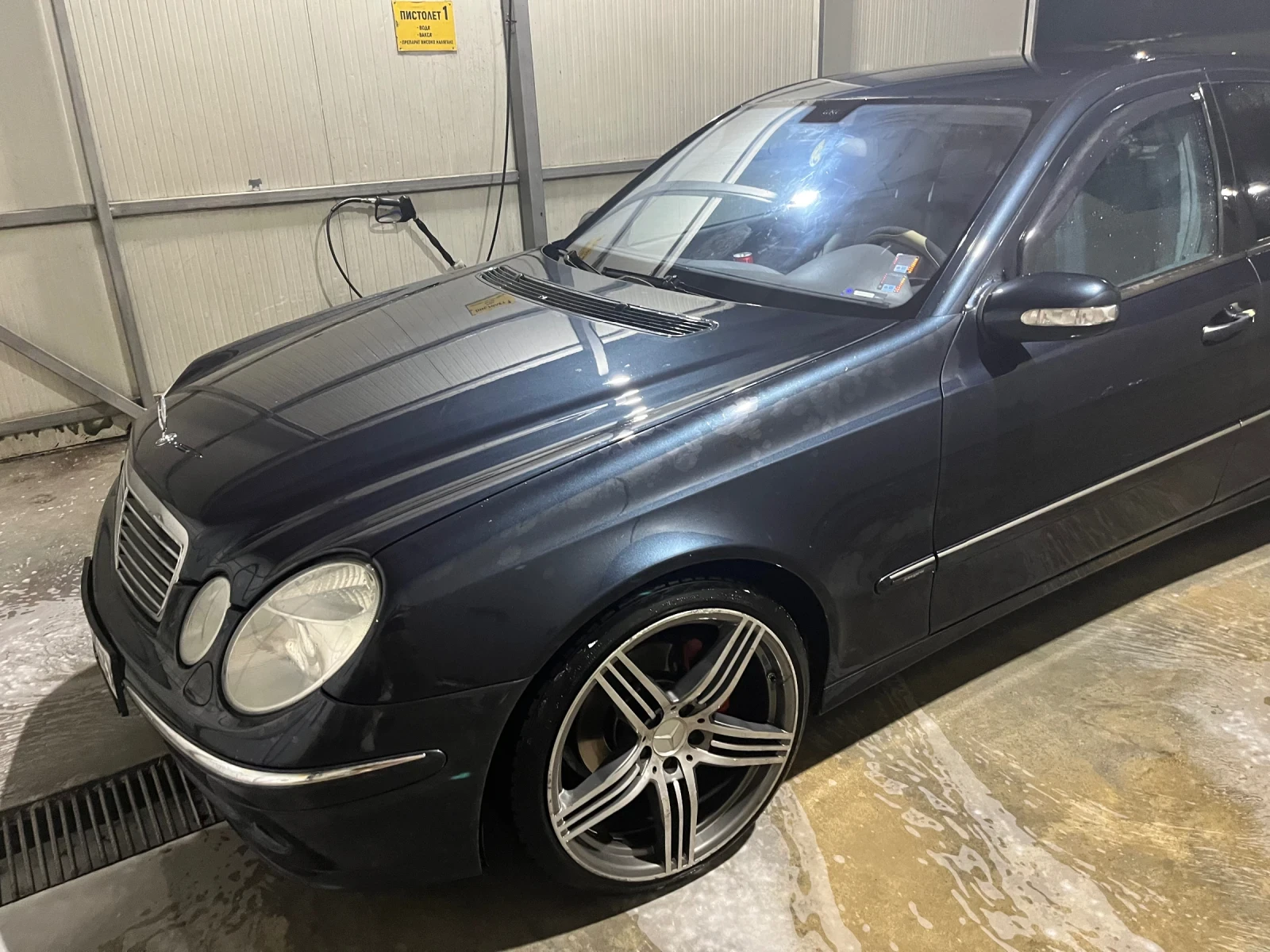 Mercedes-Benz E 320  - изображение 5