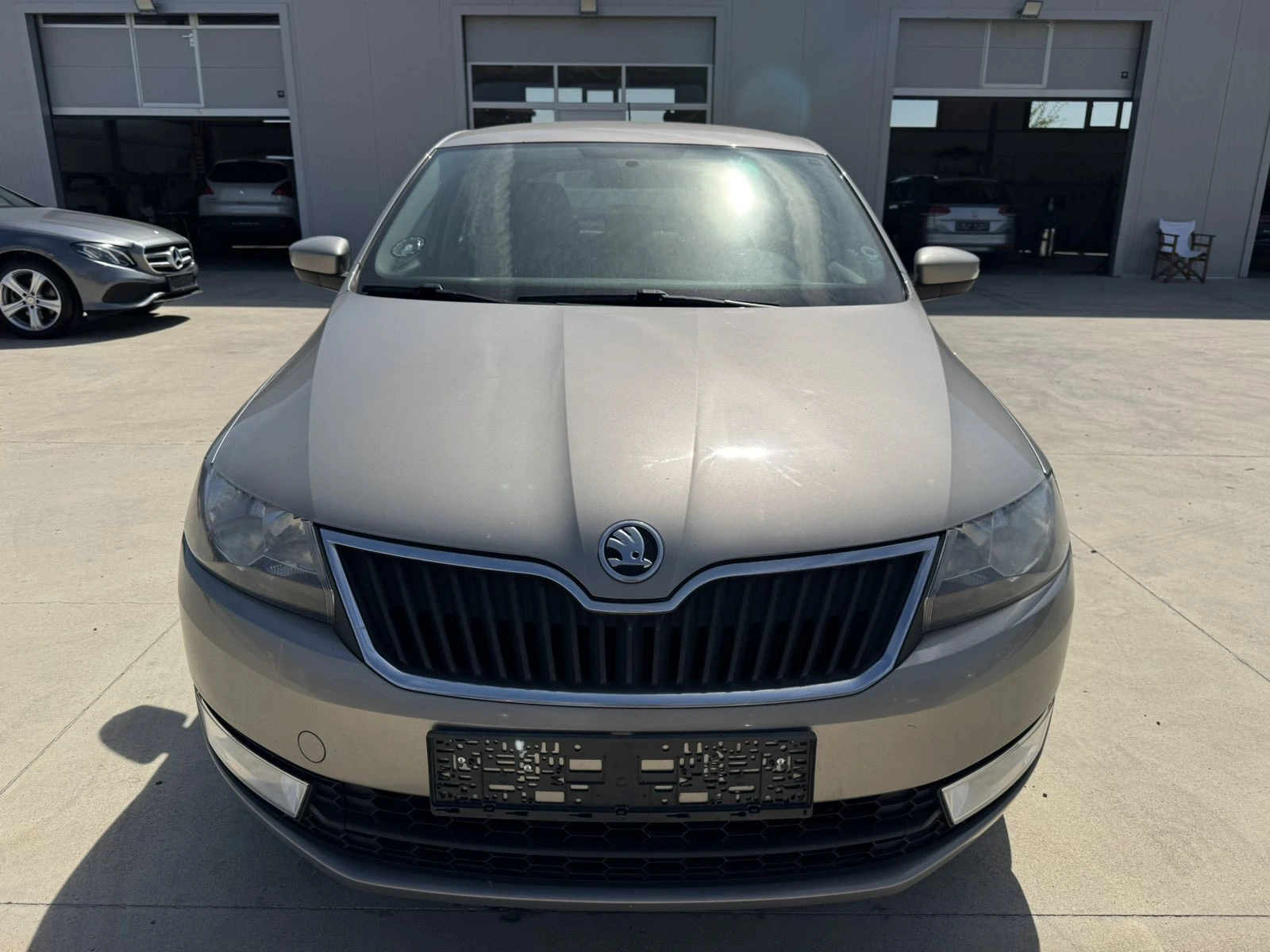 Skoda Rapid 110ps* Климатик* Парктроник*  - изображение 8