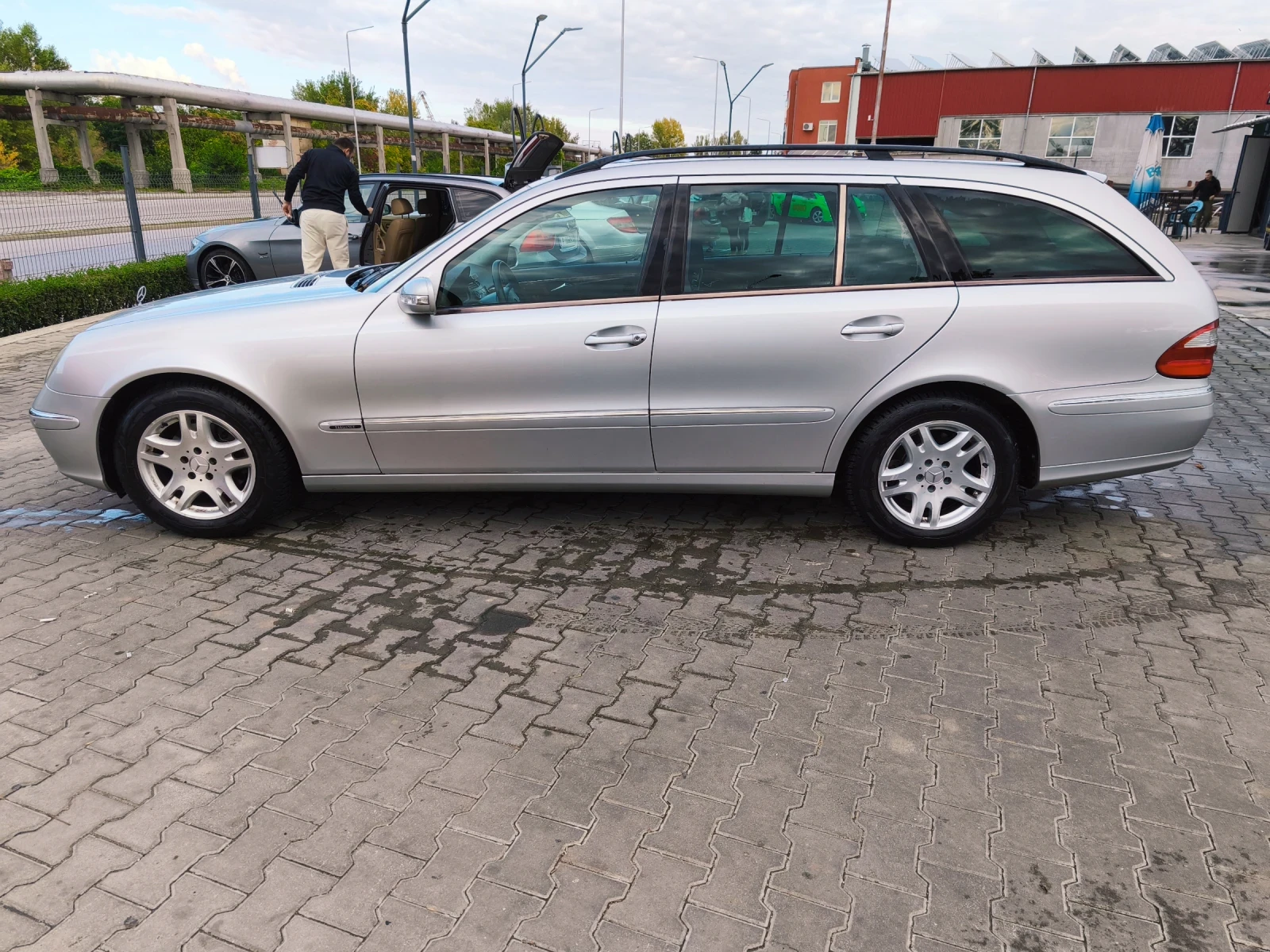 Mercedes-Benz E 240 4-matic LPG | Mobile.bg — изображение 5