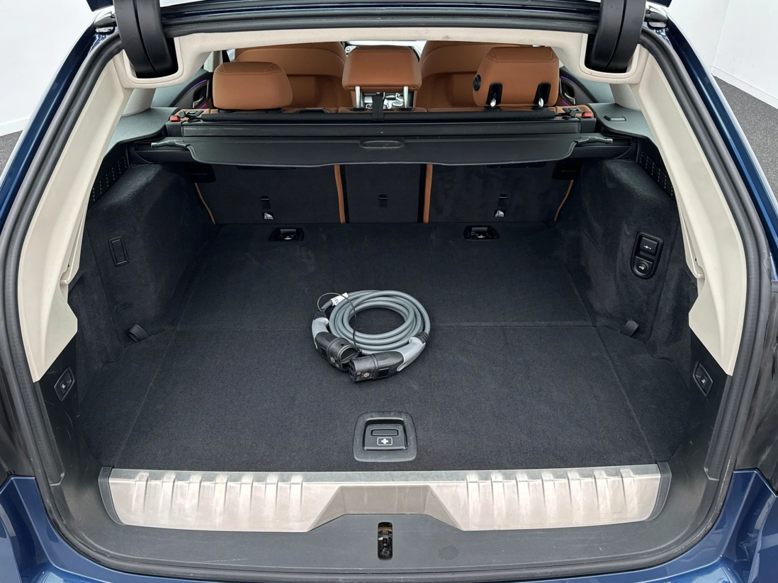 BMW 530E Touring  - xDrive Лизинг - изображение 9