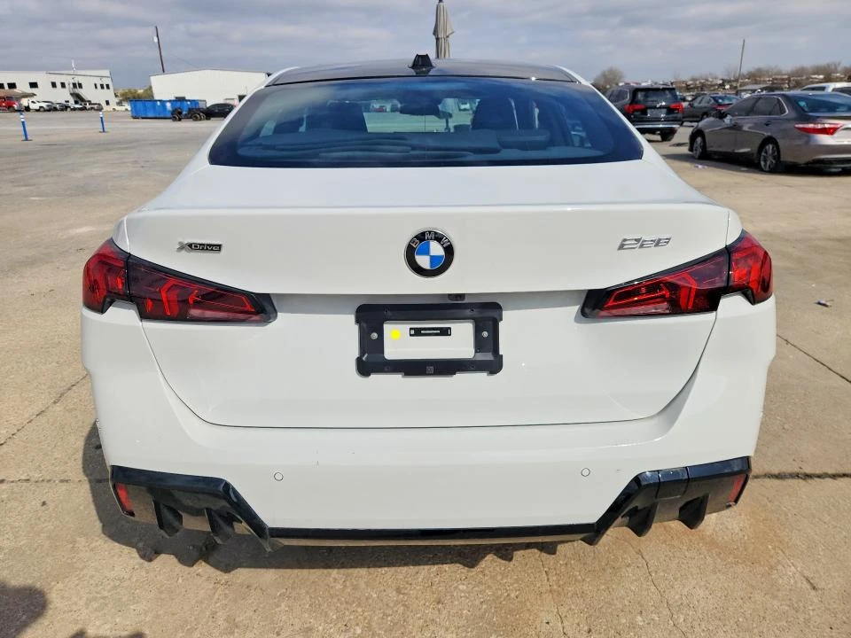 BMW 114 2.0L 4 All Wheel Drive, снимка 6 - Автомобили и джипове - 53891403