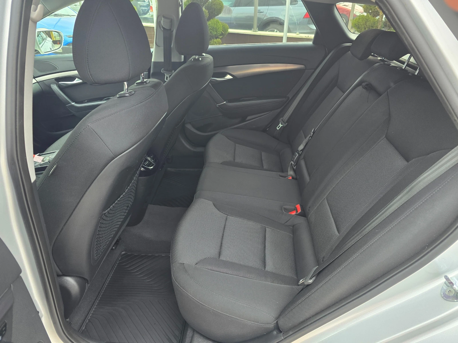 Hyundai I40 1.7CRDI 136кс ! ! РЕАЛНИ КИЛОМЕТРИ ! ! EURO6b, снимка 14 - Автомобили и джипове - 53998735