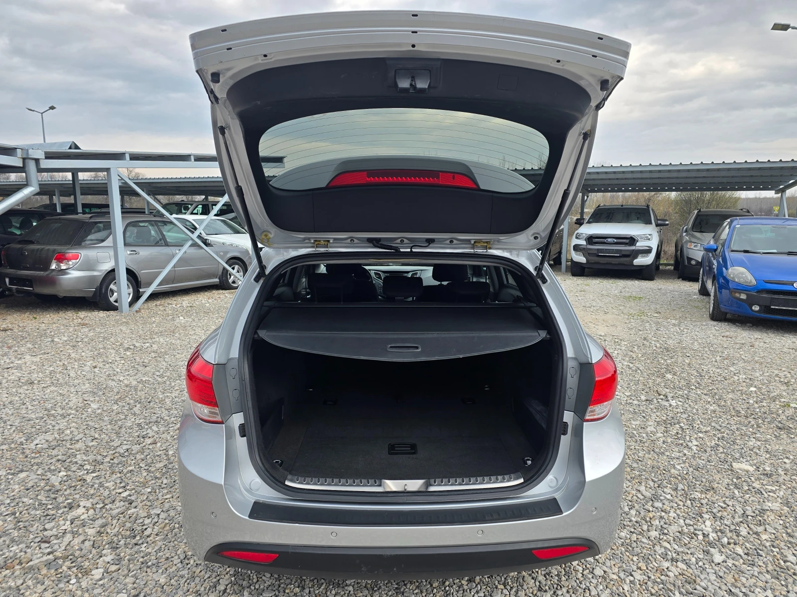 Hyundai I40 1.7CRDI 136кс ! ! РЕАЛНИ КИЛОМЕТРИ ! ! EURO6b, снимка 15 - Автомобили и джипове - 53998735