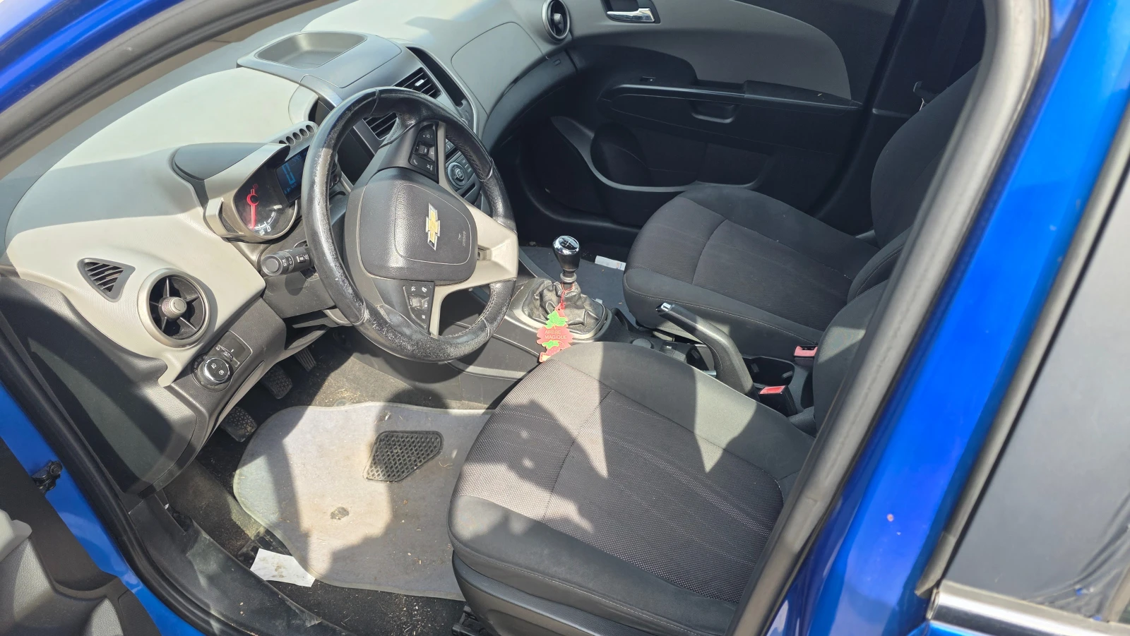 Chevrolet Aveo 1.2d, снимка 10 - Автомобили и джипове - 54349345