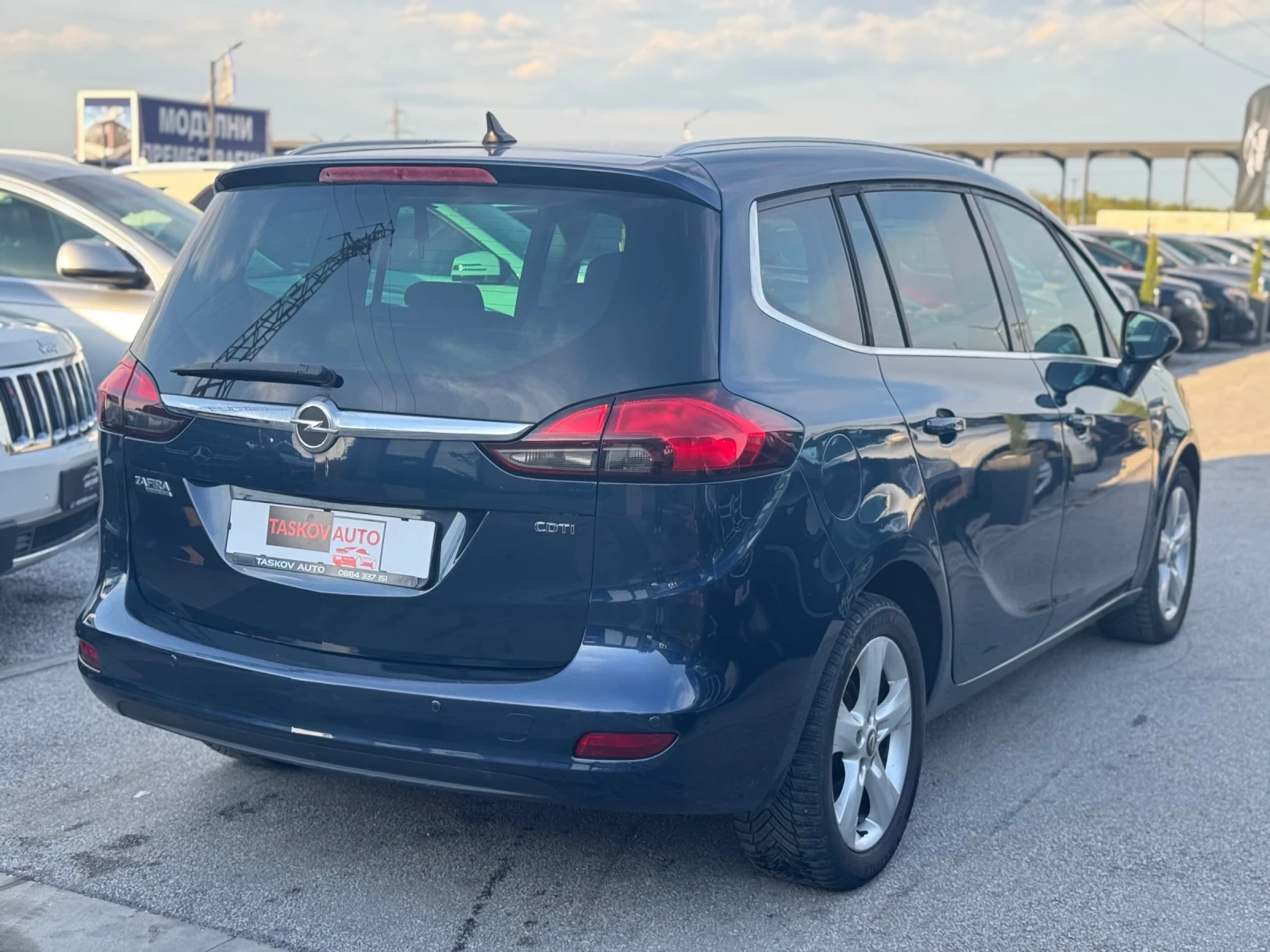 Opel Zafira 7местен 2012, снимка 8 - Автомобили и джипове - 54416787
