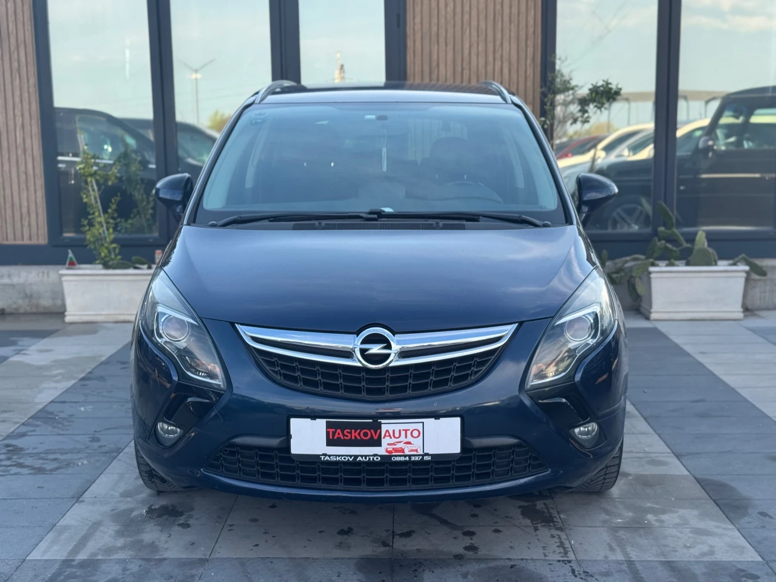 Opel Zafira 7местен 2012, снимка 2 - Автомобили и джипове - 54416787