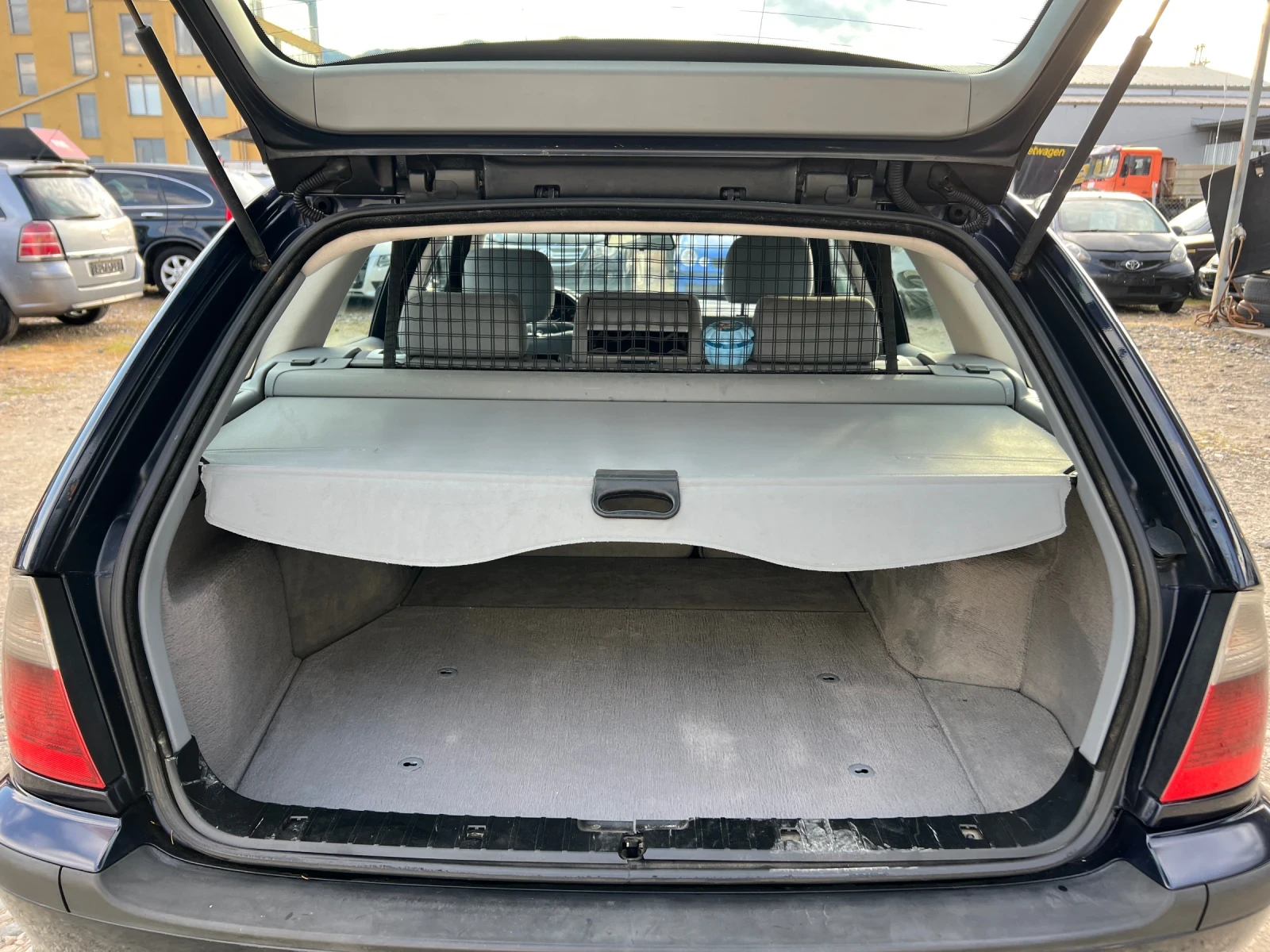 BMW 320 Е46 Facelift 2.0d- 150к.с./ Климатроник/ 6скорости, снимка 8 - Автомобили и джипове - 54793024