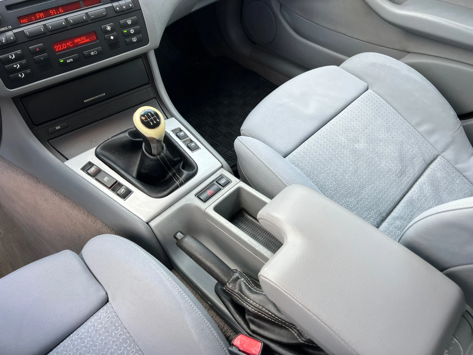 BMW 320 Е46 Facelift 2.0d- 150к.с./ Климатроник/ 6скорости, снимка 14 - Автомобили и джипове - 54793024