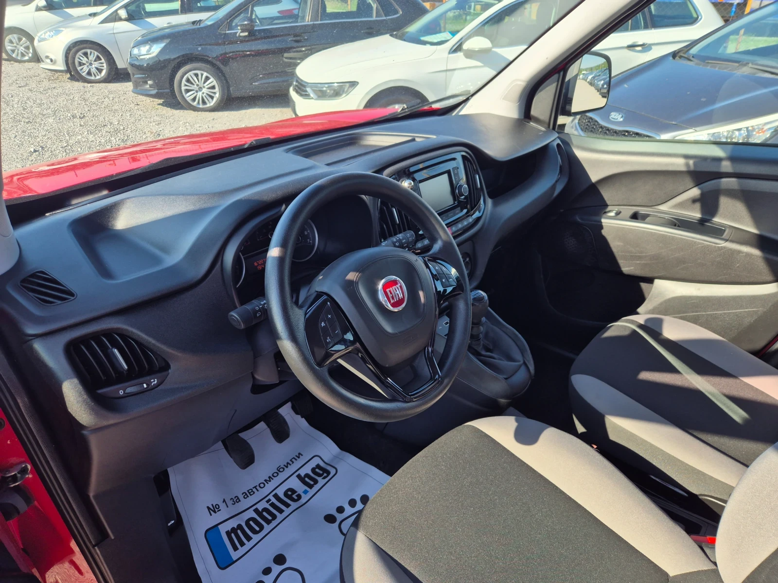 Fiat Doblo 1.6 M-JeT, снимка 9 - Автомобили и джипове - 54863372