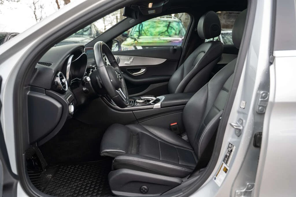 Mercedes-Benz C 300 4MATIC, снимка 9 - Автомобили и джипове - 55264360