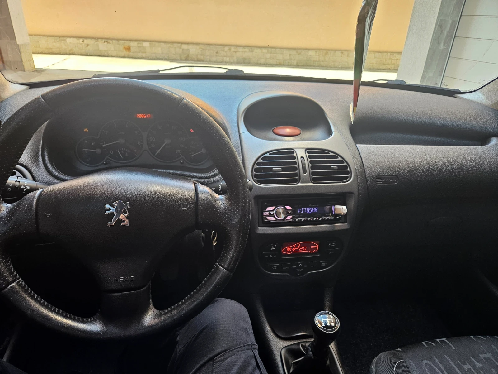 Peugeot 206 Peugeot 206 1.6, снимка 10 - Автомобили и джипове - 55483122