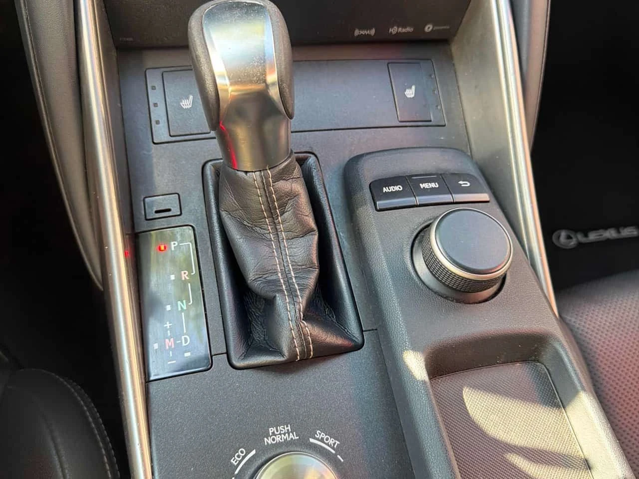 Lexus IS 300 DISTRONIC* ПОДГРЕВ* , снимка 13 - Автомобили и джипове - 55577592
