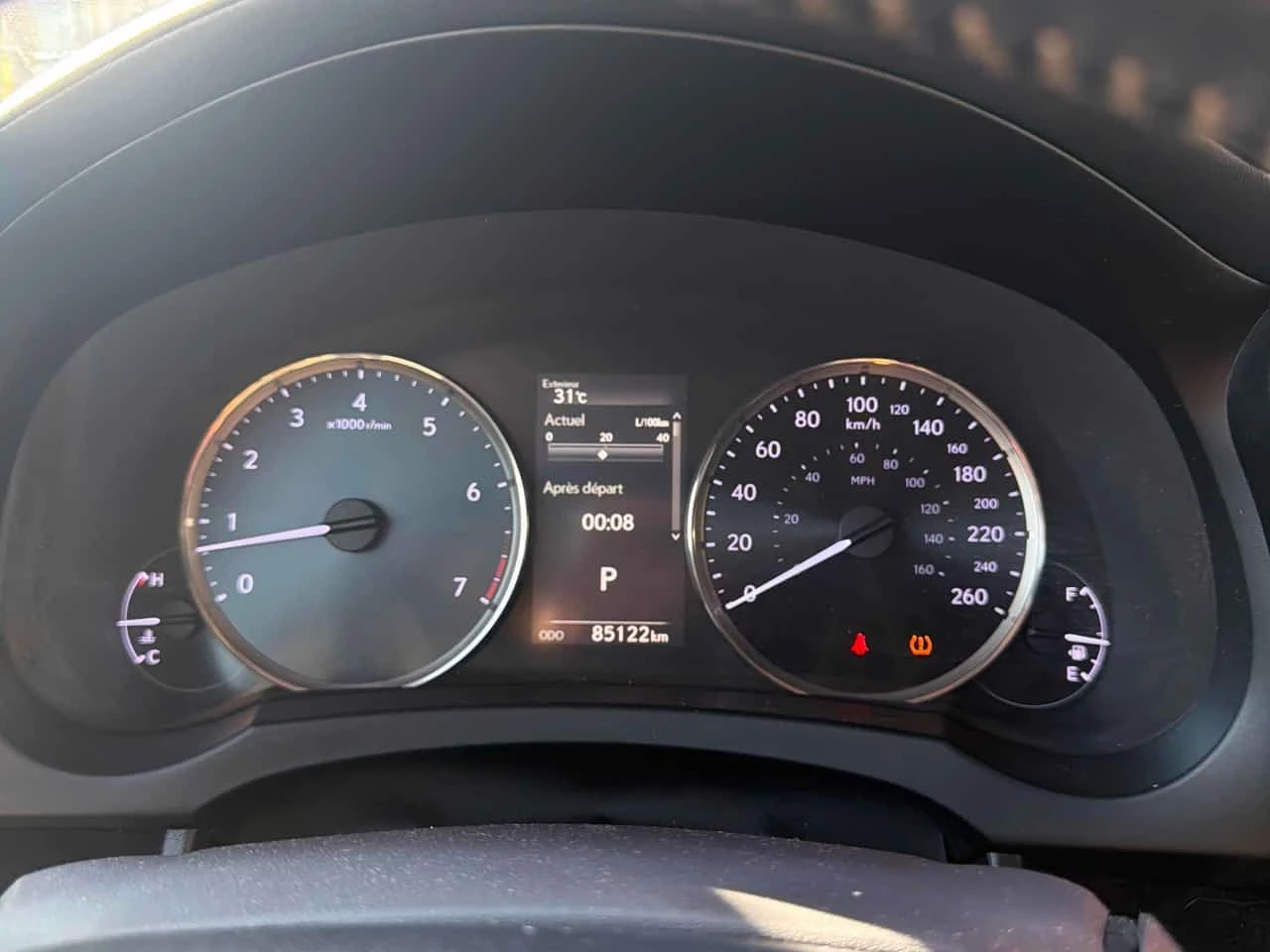 Lexus IS 300 DISTRONIC* ПОДГРЕВ* , снимка 8 - Автомобили и джипове - 55577592