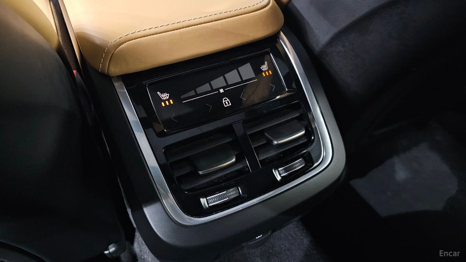 Volvo S60 * B5* ПАНО* KEYLESS* Camera* ПОДГРЕВ* 360* , снимка 16 - Автомобили и джипове - 55584857