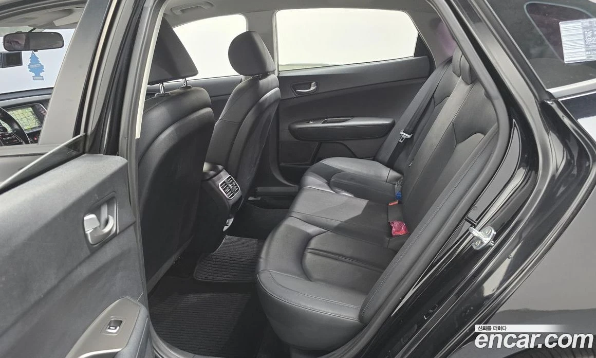 Kia K5 1.7 Diesel Prestige, снимка 16 - Автомобили и джипове - 55669062