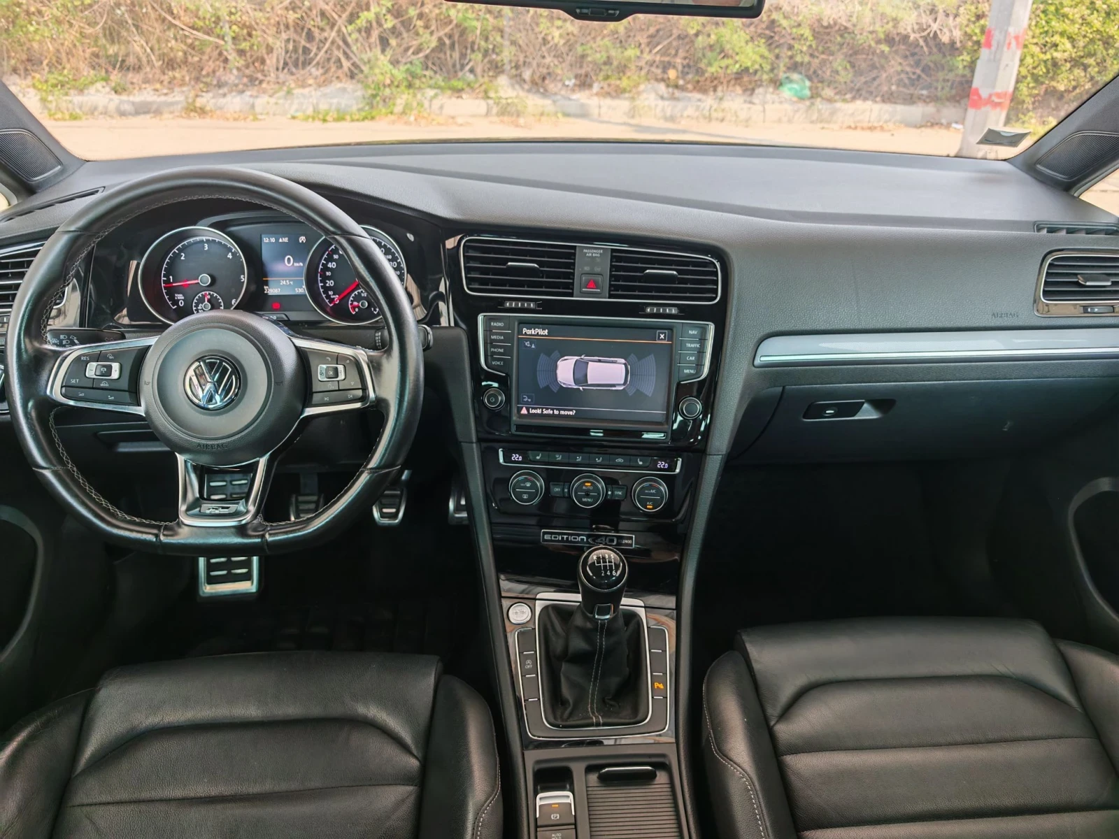 VW Golf R LINE * 40 ANNIVERSARY EDITION  152/400 * УНИКАТ, снимка 12 - Автомобили и джипове - 55710998