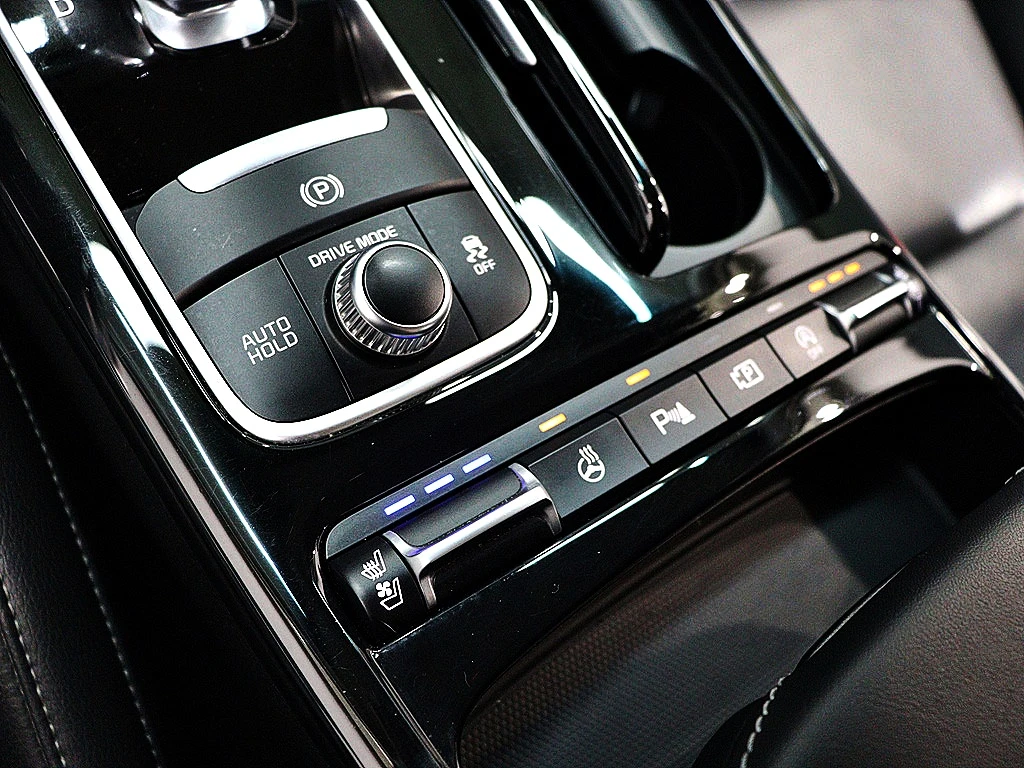 Kia Stinger 2021* CARBON* PLATINUM* 360* HUD* ОБДУХ* DIS, снимка 11 - Автомобили и джипове - 56061497