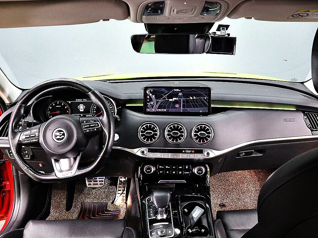 Kia Stinger 2021* CARBON* PLATINUM* 360* HUD* ОБДУХ* DIS, снимка 7 - Автомобили и джипове - 56061497