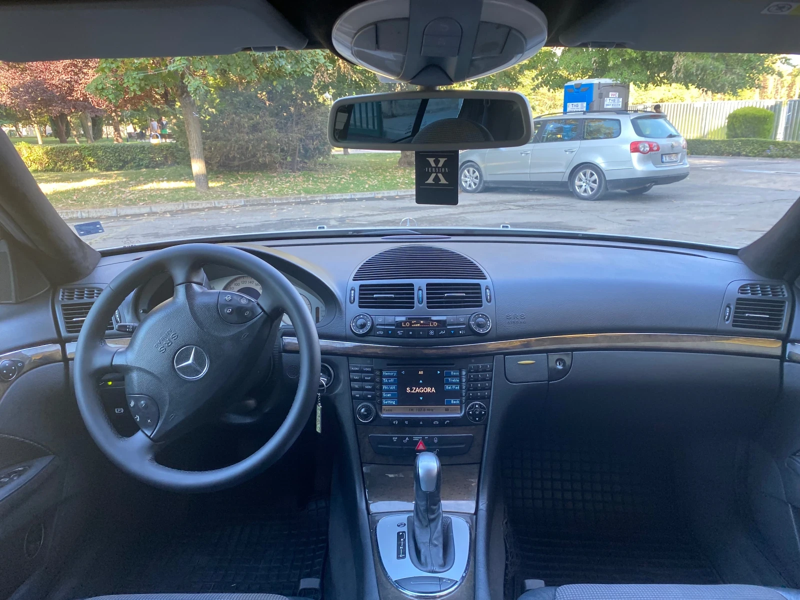 Mercedes-Benz E 220, снимка 9 - Автомобили и джипове - 56145043