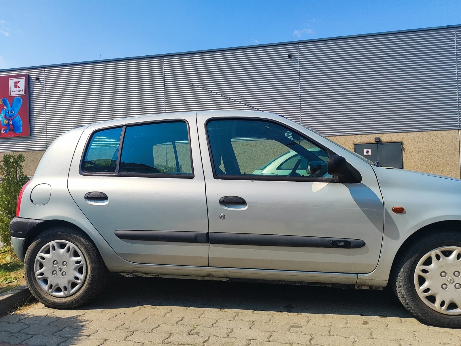 Renault Clio, снимка 4 - Автомобили и джипове - 56166508