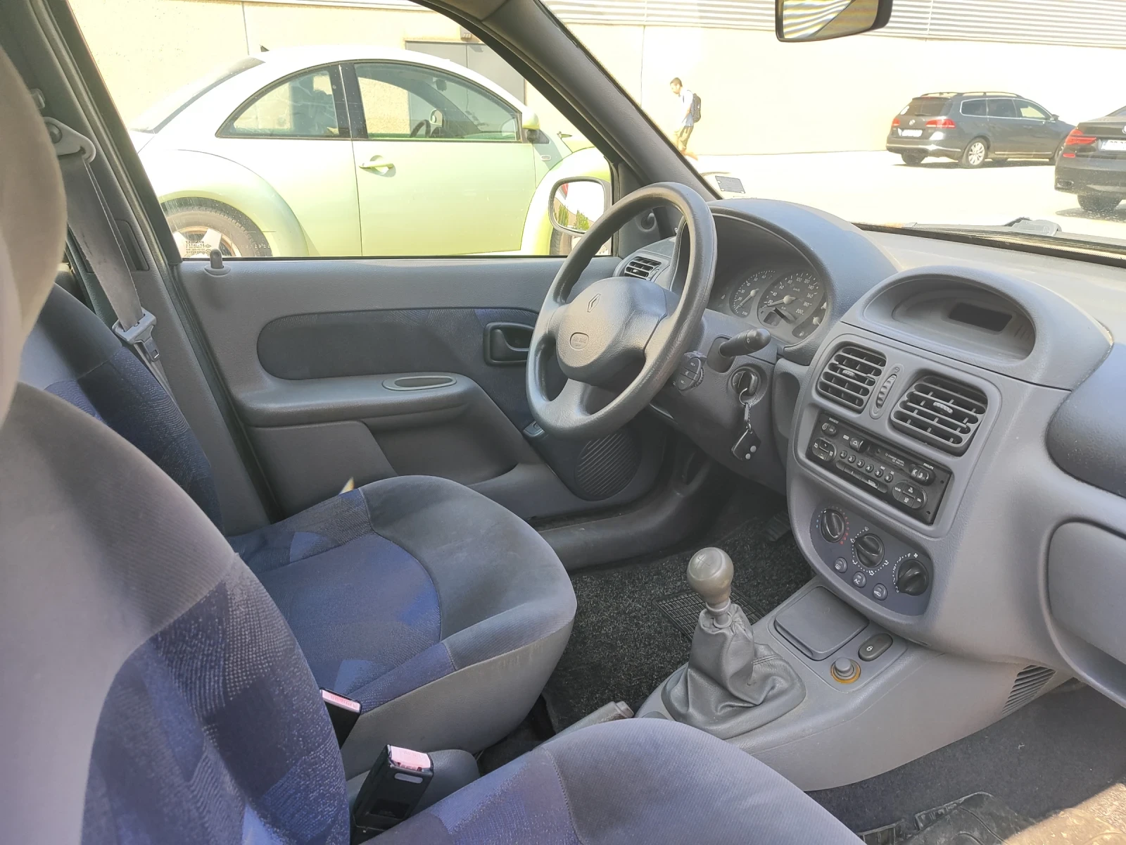 Renault Clio, снимка 7 - Автомобили и джипове - 56166508